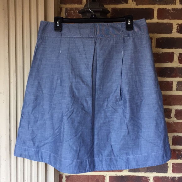 HP🎉- Gap Denim Button Skirt- Great Condition. - Picture 5 of 7